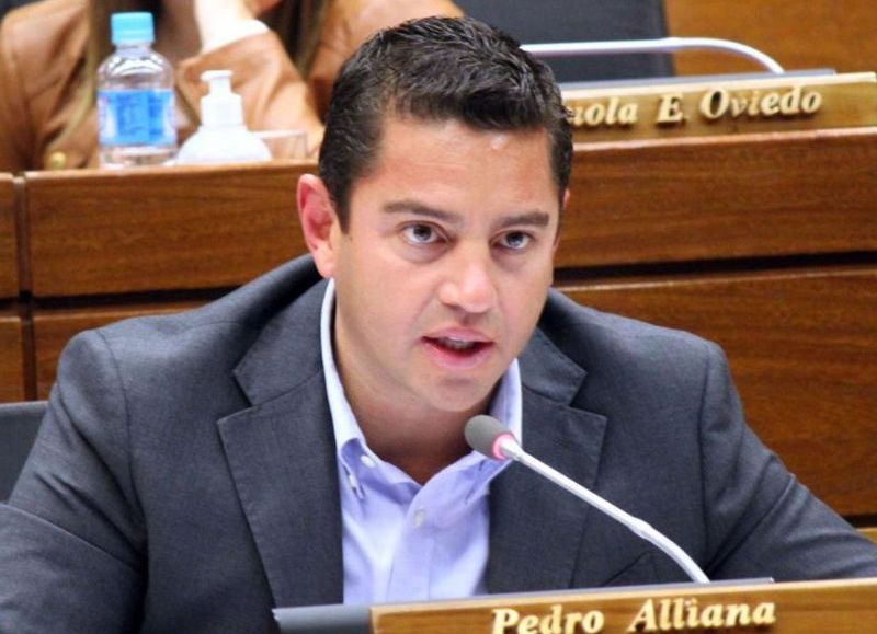 Alliana no descarta que sea la ANR la convoque a un diálogo entre Abdo y Cartes