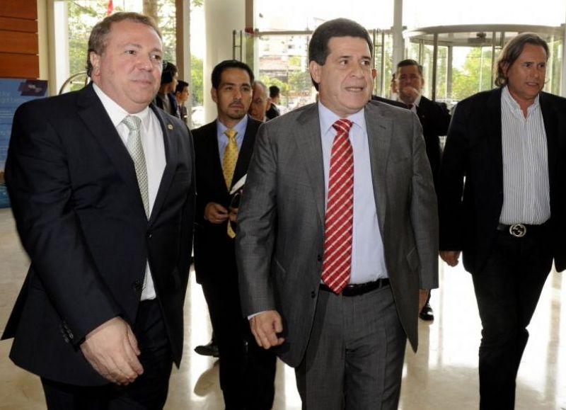 Horacio Cartes y José Ortíz deberán declarar en la causa abierta por la quema del Congreso