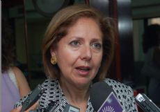 La estafa se habr�a producido mientras Liliana Ayalde era embajadora.