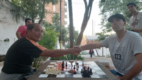 Exhibición a ciegas de alto nivel entre el profe Ibañez y el maestro Butti