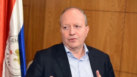 Preocupa el manejo del ministro de Economía que elevó la deuda pública a más de 19.500 millones de dólares en julio