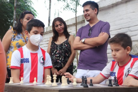 Enzo Viñales y Marcos Miranda: los "supercampeones" en la Escalinata Antequera