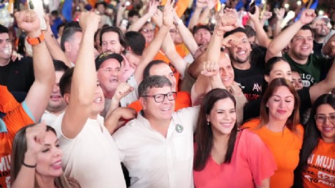 Prieto oficializa su apoyo a Johanna y sacude el tablero opositor