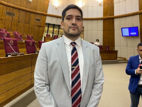 Diputado denuncia que los "socios" de Peña pedían anticipos millonarios y extorsionaban a los empresarios