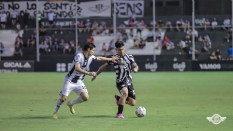 Libertad se frena en su casa contra un guapo Tacuary