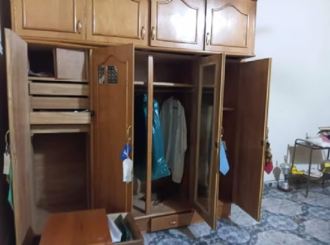 Cámaras captaron a sospechosos robando en viviendas y crece la preocupación vecinal