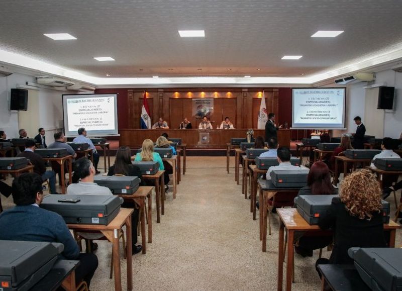 Coordinadores departamentales se instruyen con miras a pasantías educativas