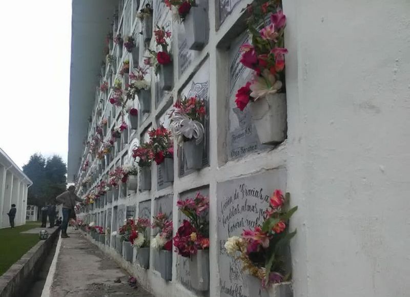 Cementerios a tope: Asunción a punto de quedarse sin lugar para enterrar a sus muertos