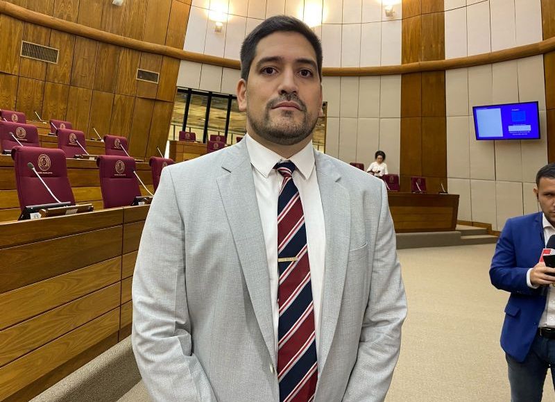 Diputado denuncia que los "socios" de Peña pedían anticipos millonarios y extorsionaban a los empresarios