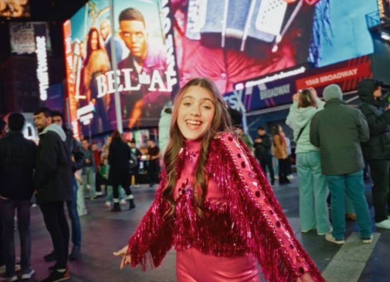 La cantante venezolana Anabella Queen estrenó "11:11"