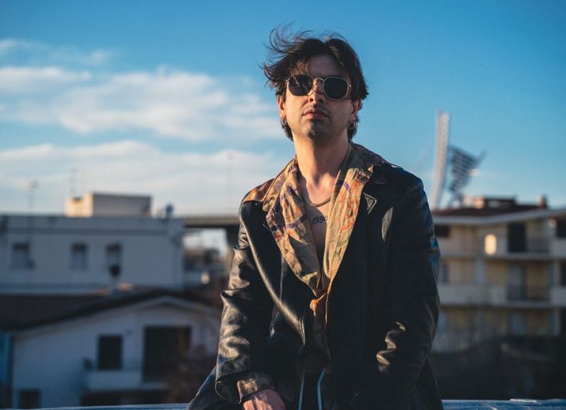 El artista italiano Patrizio Santo nos presenta "1994" su nuevo álbum