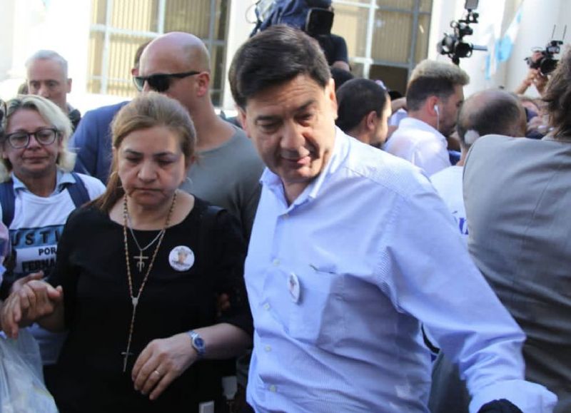 Juicio por el crimen de Fernando: "Hicieron un cerco humano y le pegaron en el piso"