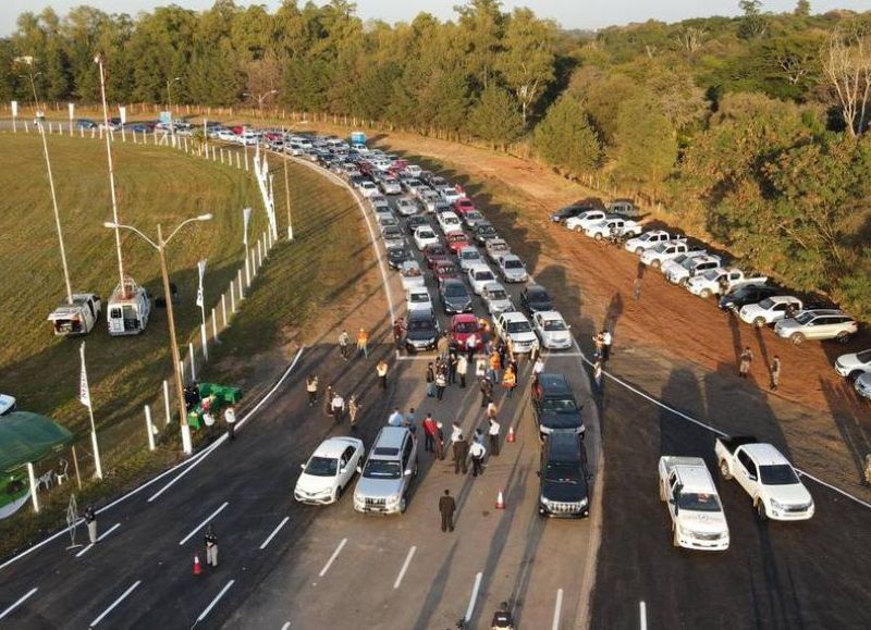 Proponen declarar feriado el 19 de julio para vacunar a jornada completa