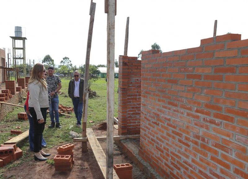 La presidenta del Indert verificó avances en futura escuela de Yuty