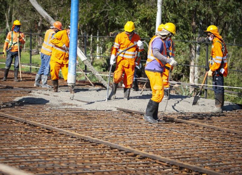 Cayeron 40 mil empleos mientras que Abdo Benítez se jacta de obras
