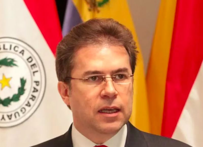 Abdo defendió al ministro que usó la "metáfora" de una muralla entre Paraguay y Argentina