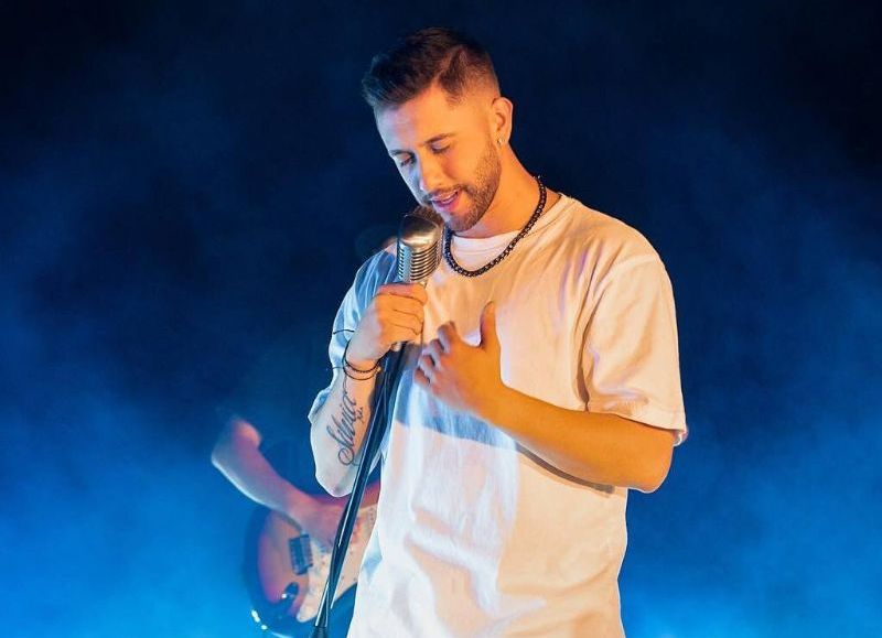 VIDEO | Andrés Parra presenta su nueva etapa musical de la mano de su sencillo "Solo para mí"